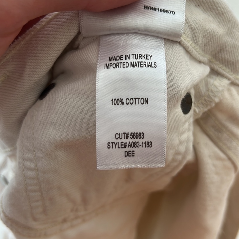 Agolde dee white jean shorts - Picture 5 of 5